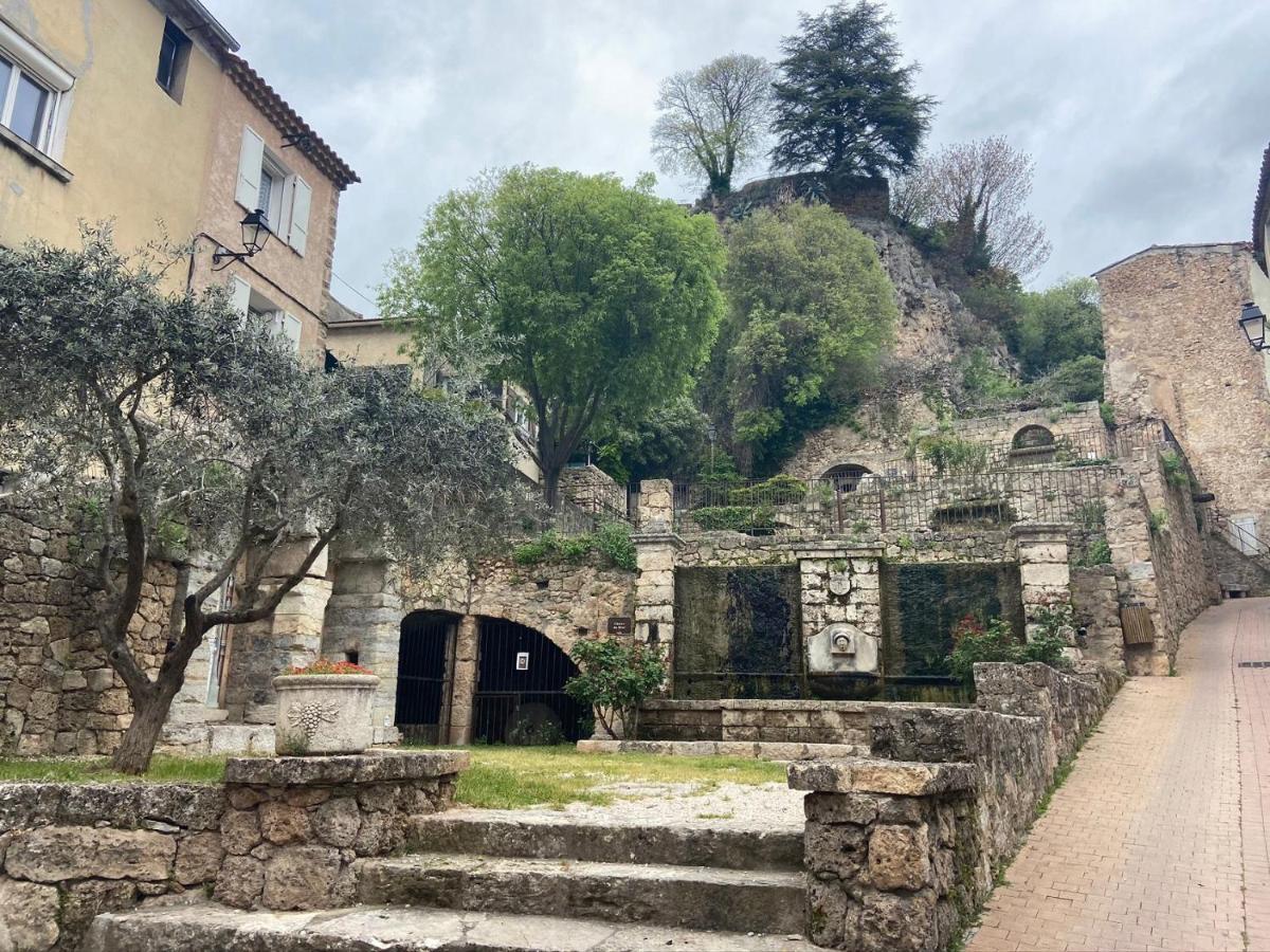 Domaine Le Petit Hameau Aparthotel Cotignac Kültér fotó